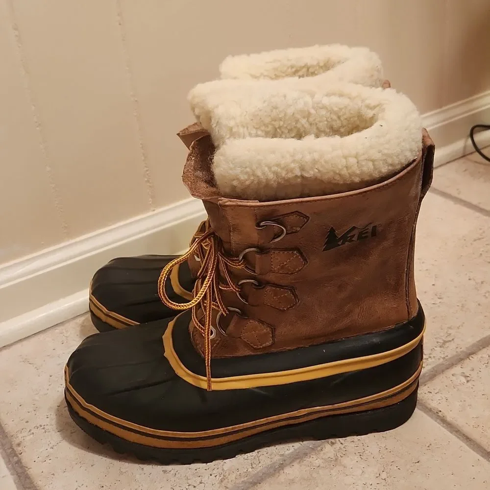 REI Men's Brown Leather Winter Snow Waterproof Boots Size 9